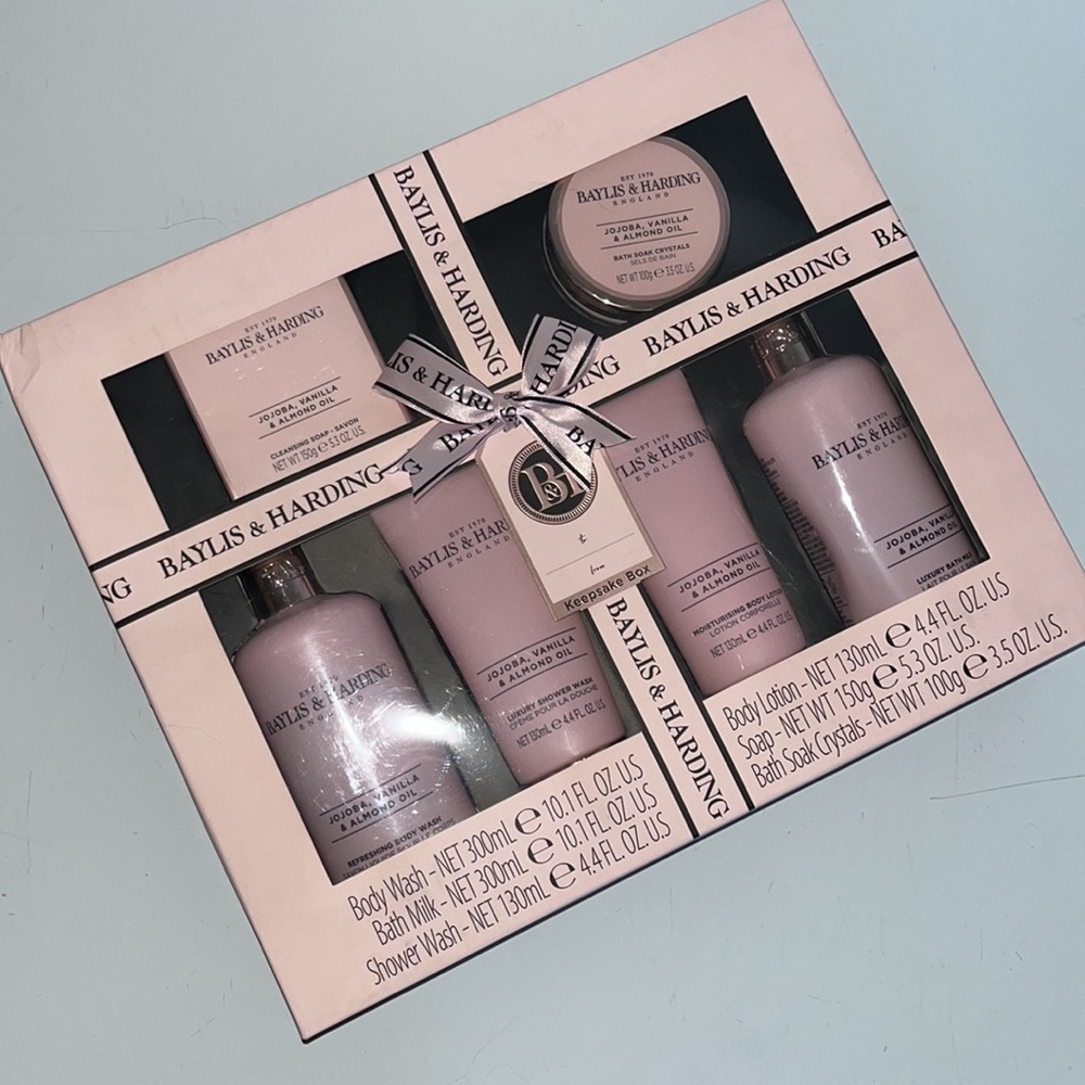 Baylis & Harding Bath Set - Picture 2 of 8